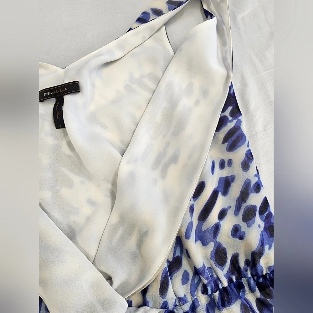 BCBGMaxAzria White and Blue Printed Mini Dress - Picture 16 of 16